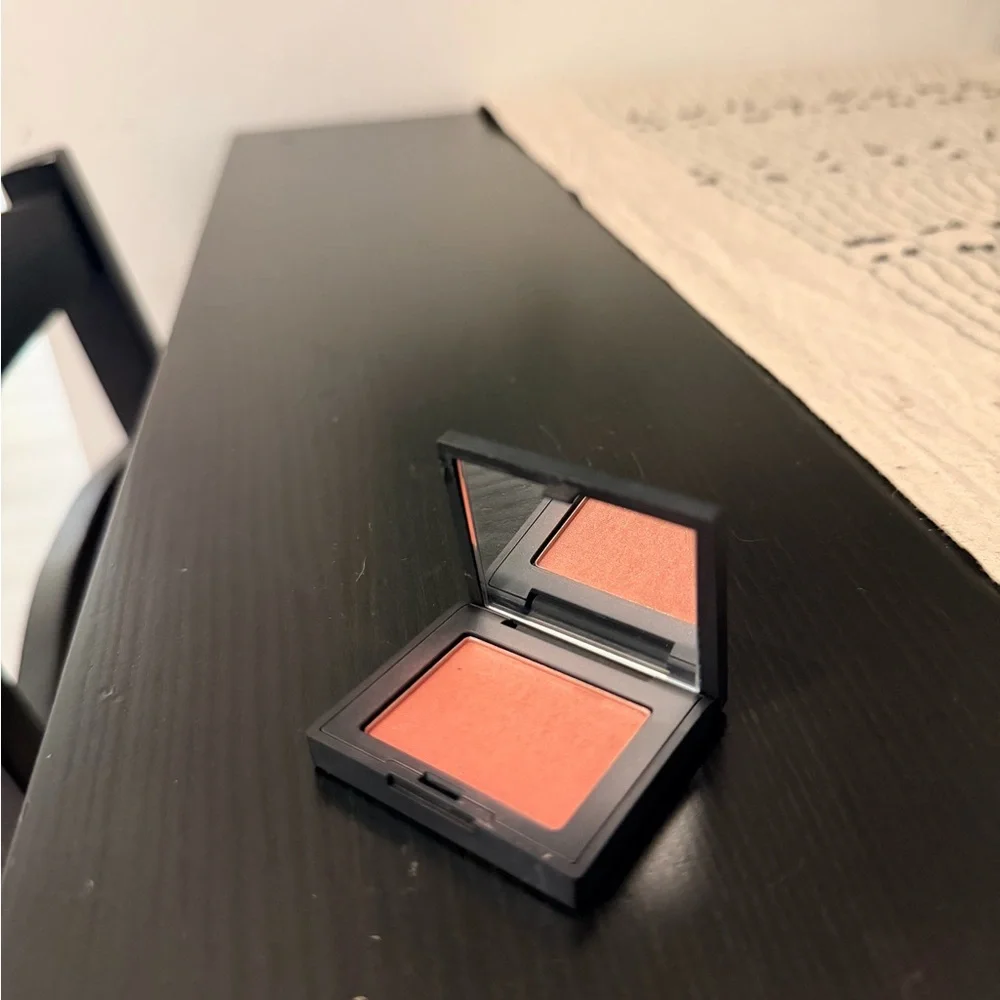 NARS Powder Blush - Picture 5 of 6
